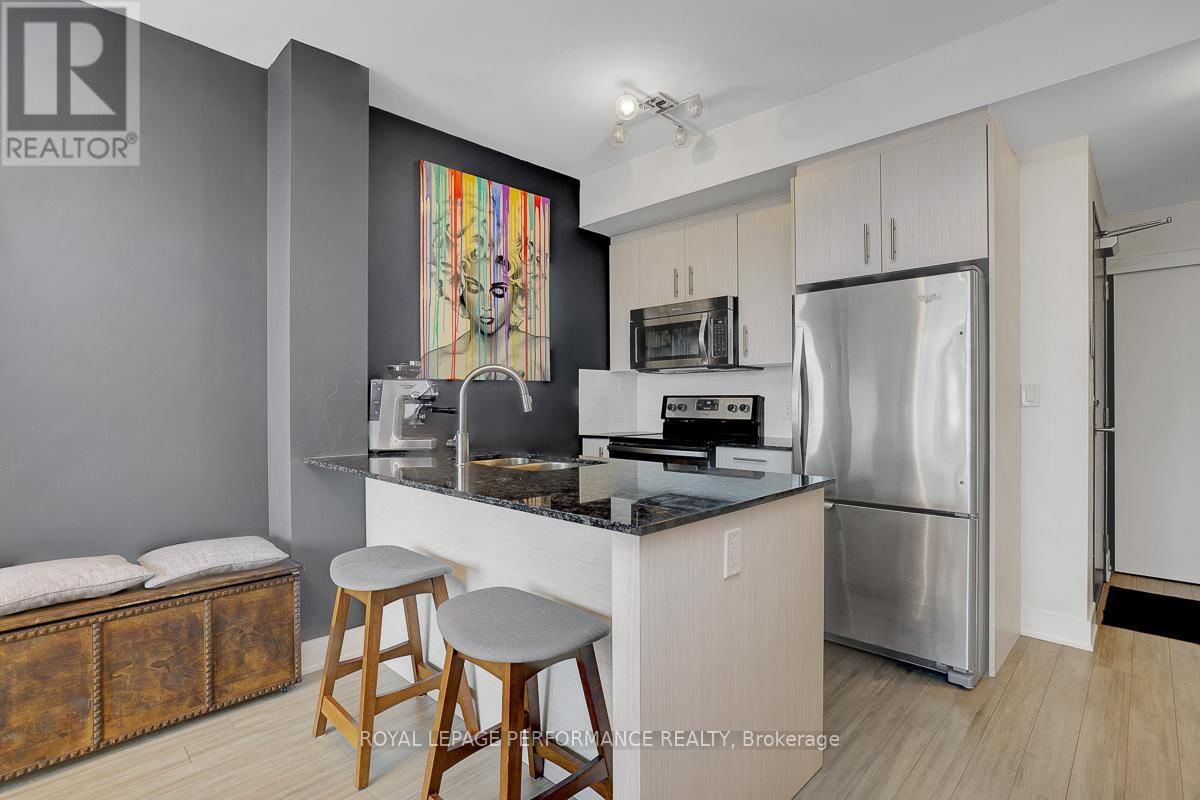 1004 - 118 HOLMWOOD AVENUE Image 8