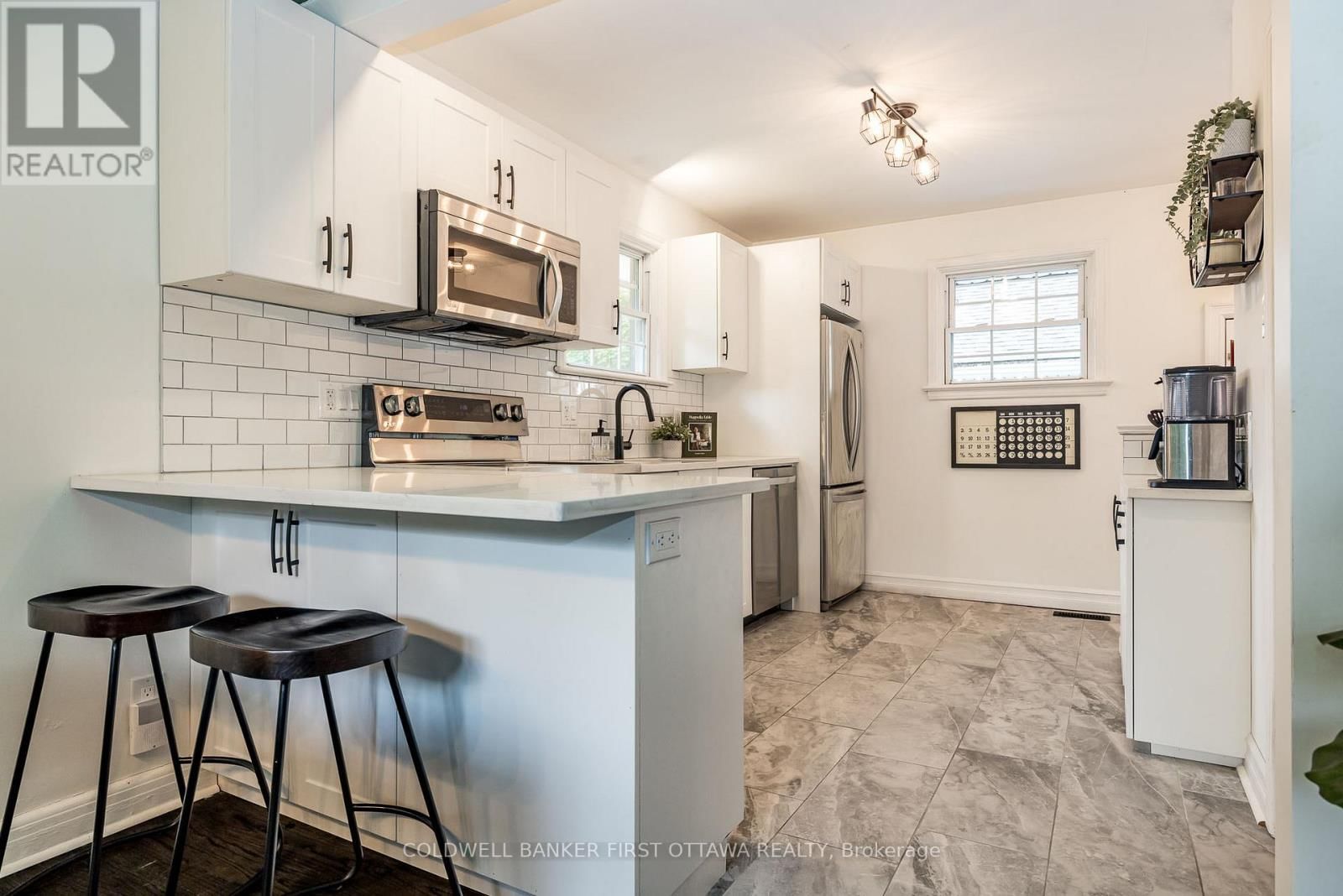 1 PORTER STREET Image 10