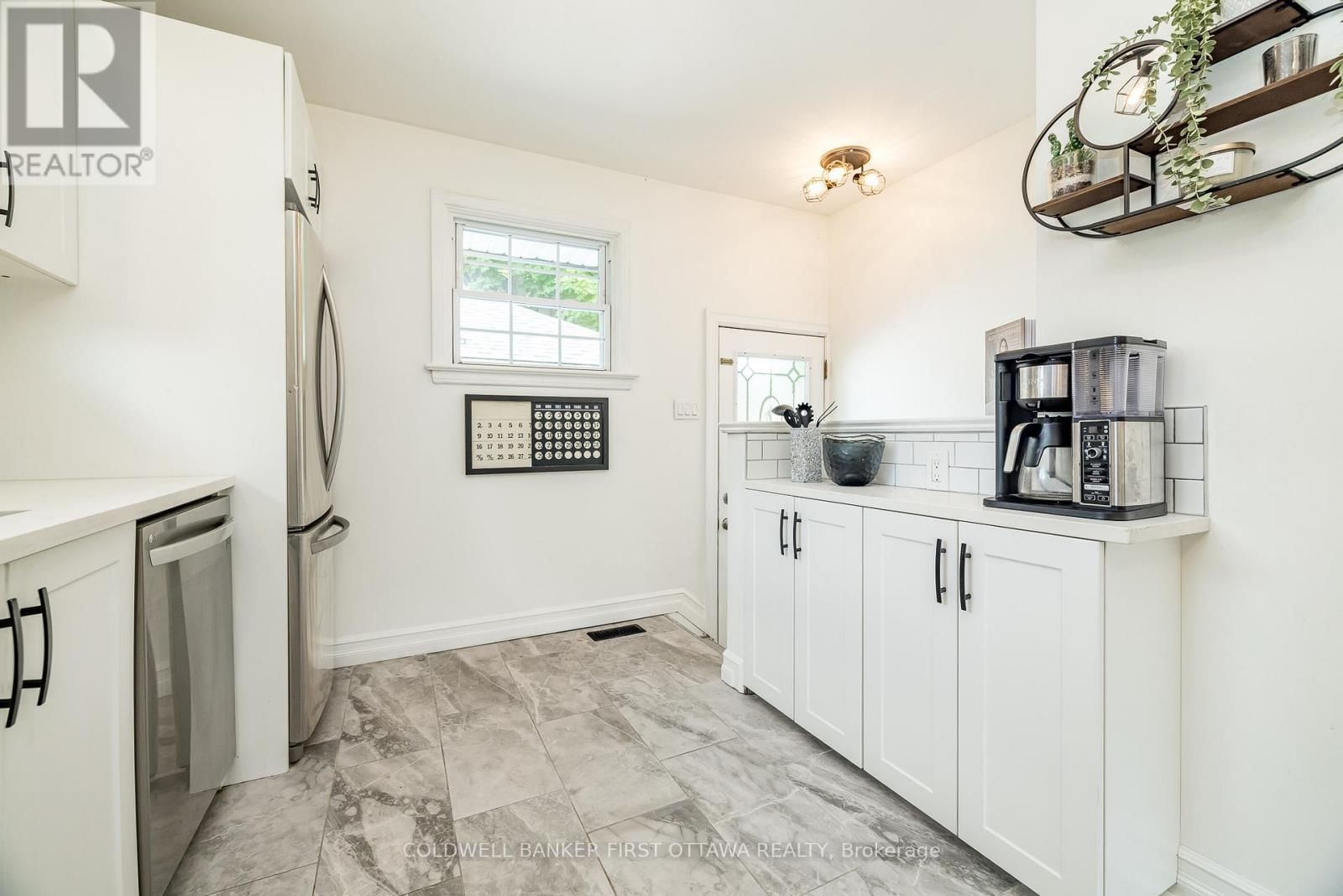 1 PORTER STREET Image 14