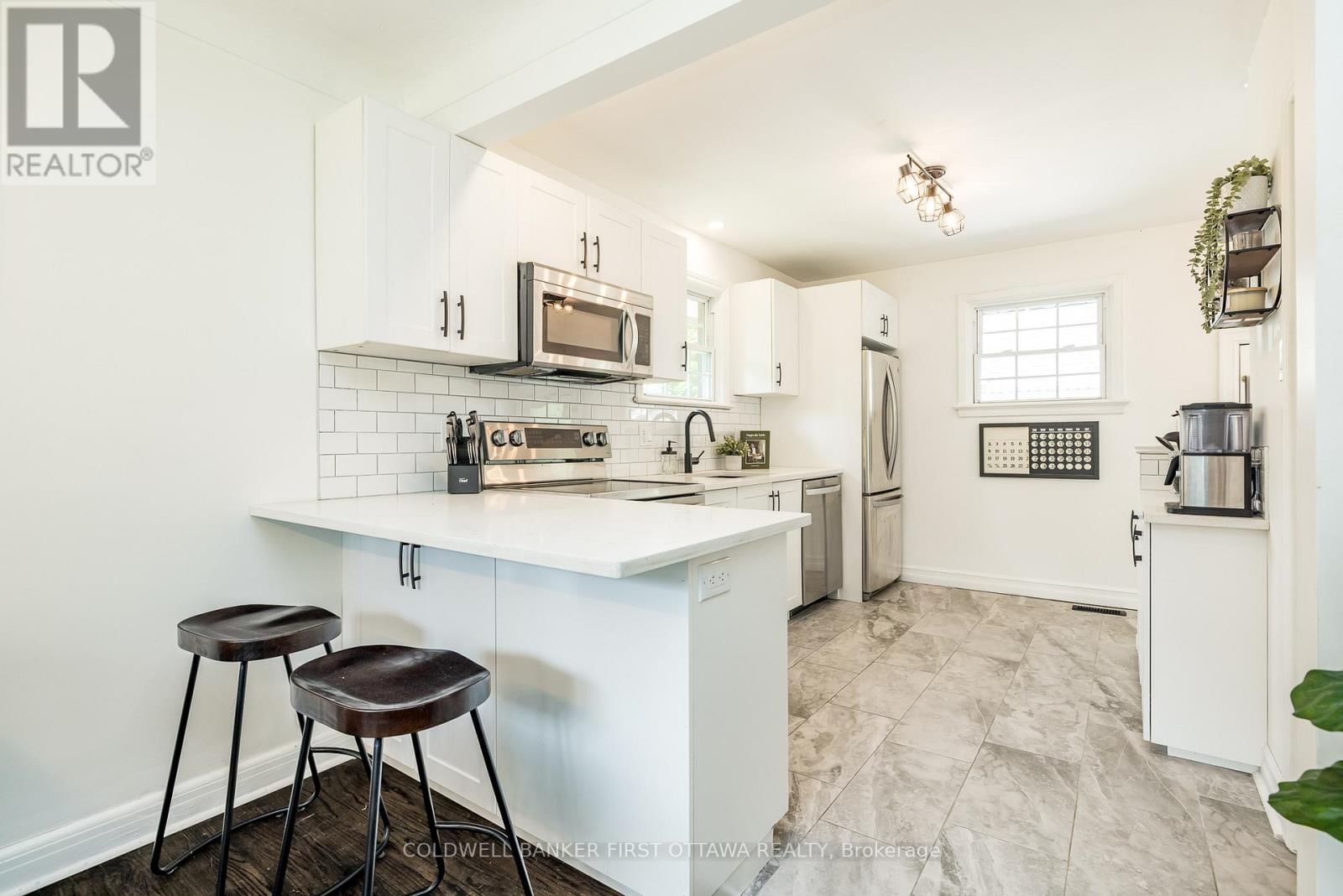 1 PORTER STREET Image 15