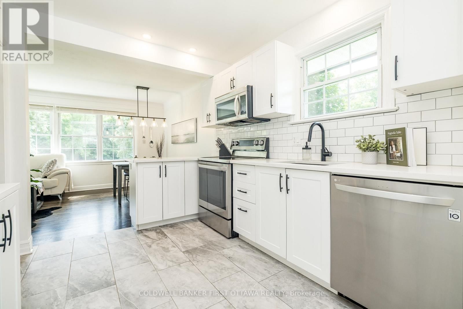 1 PORTER STREET Image 16