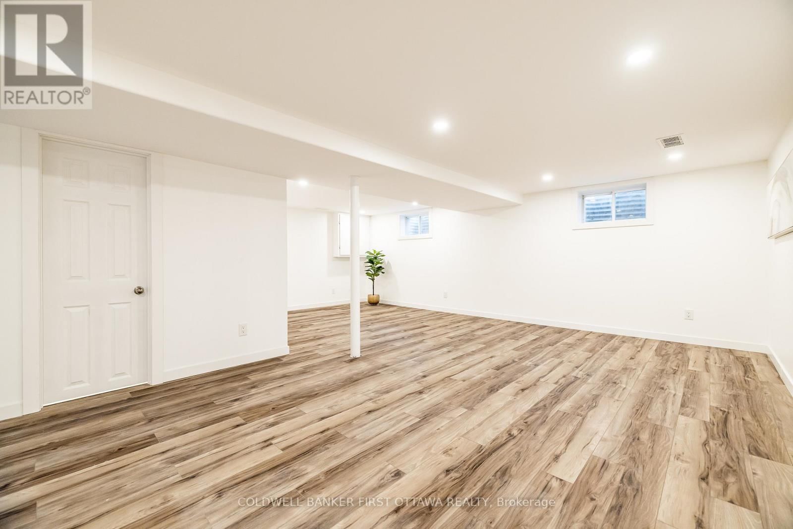 1 PORTER STREET Image 24