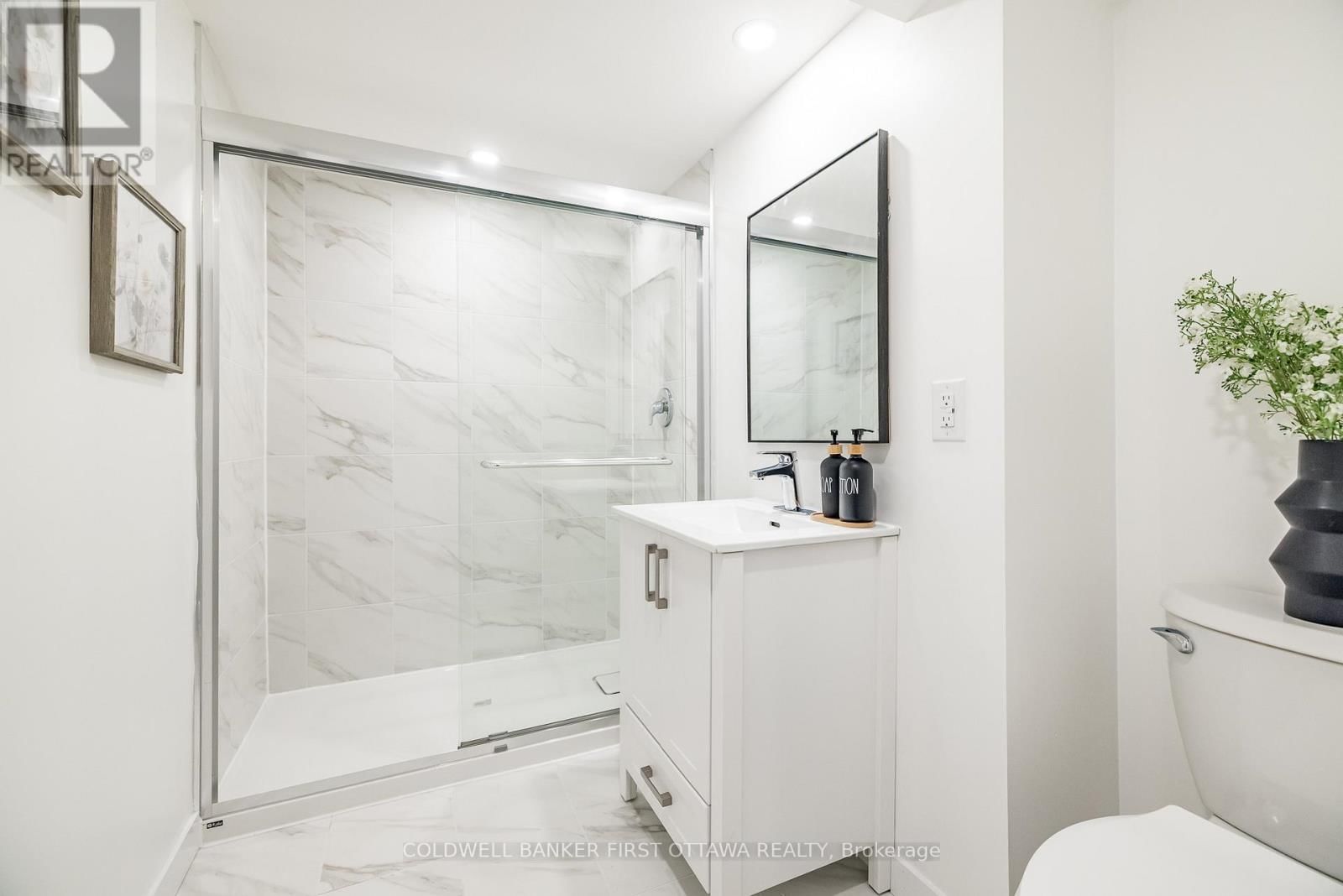 1 PORTER STREET Image 27