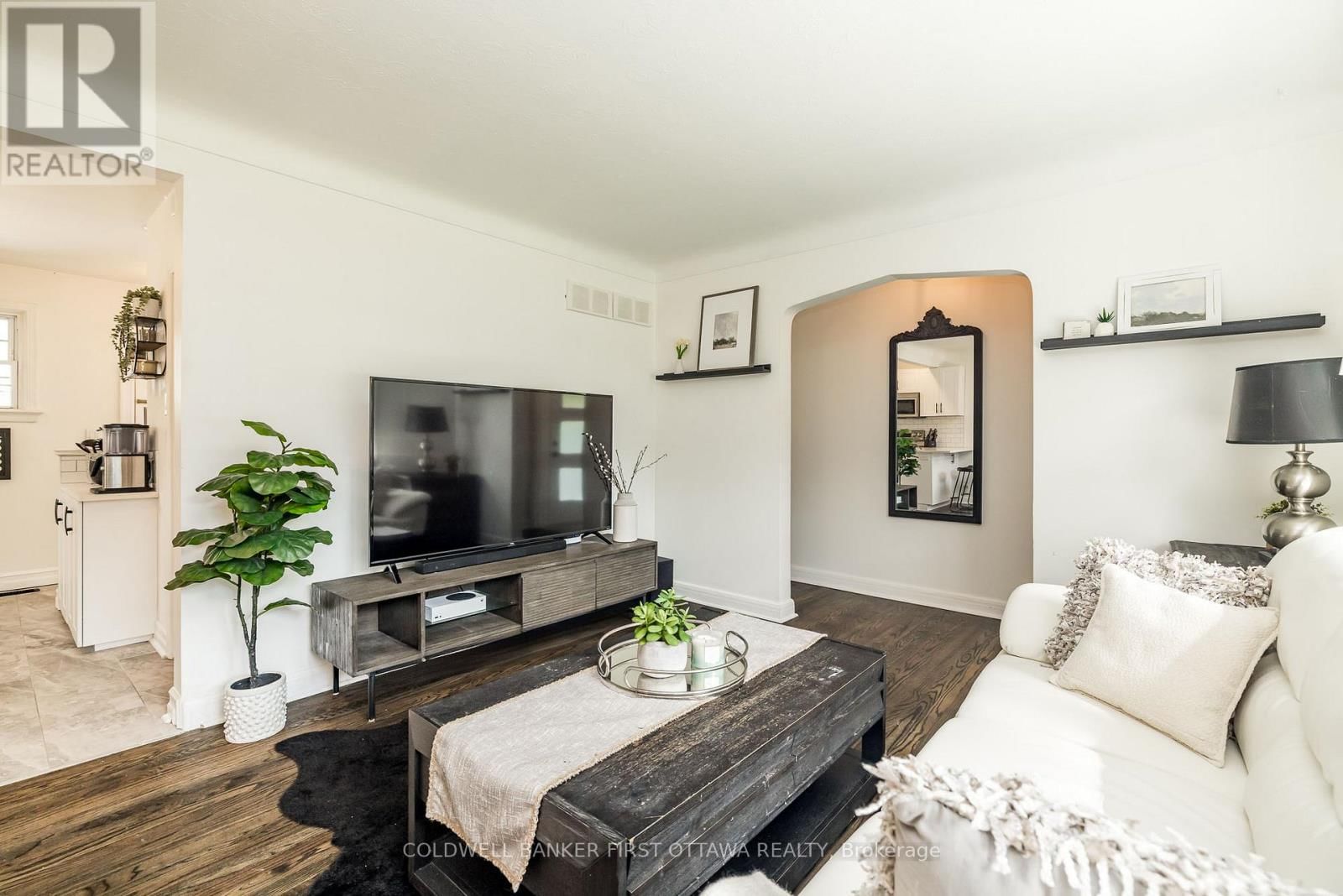 1 PORTER STREET Image 8