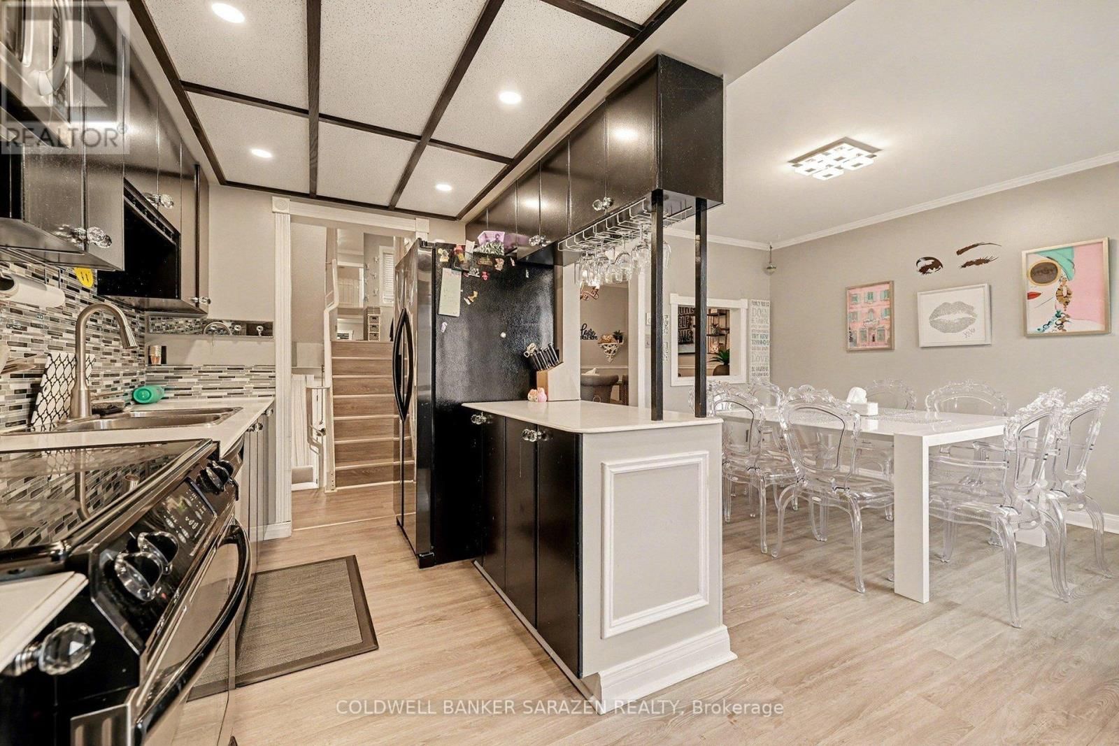 19 PEARY WAY Image 11