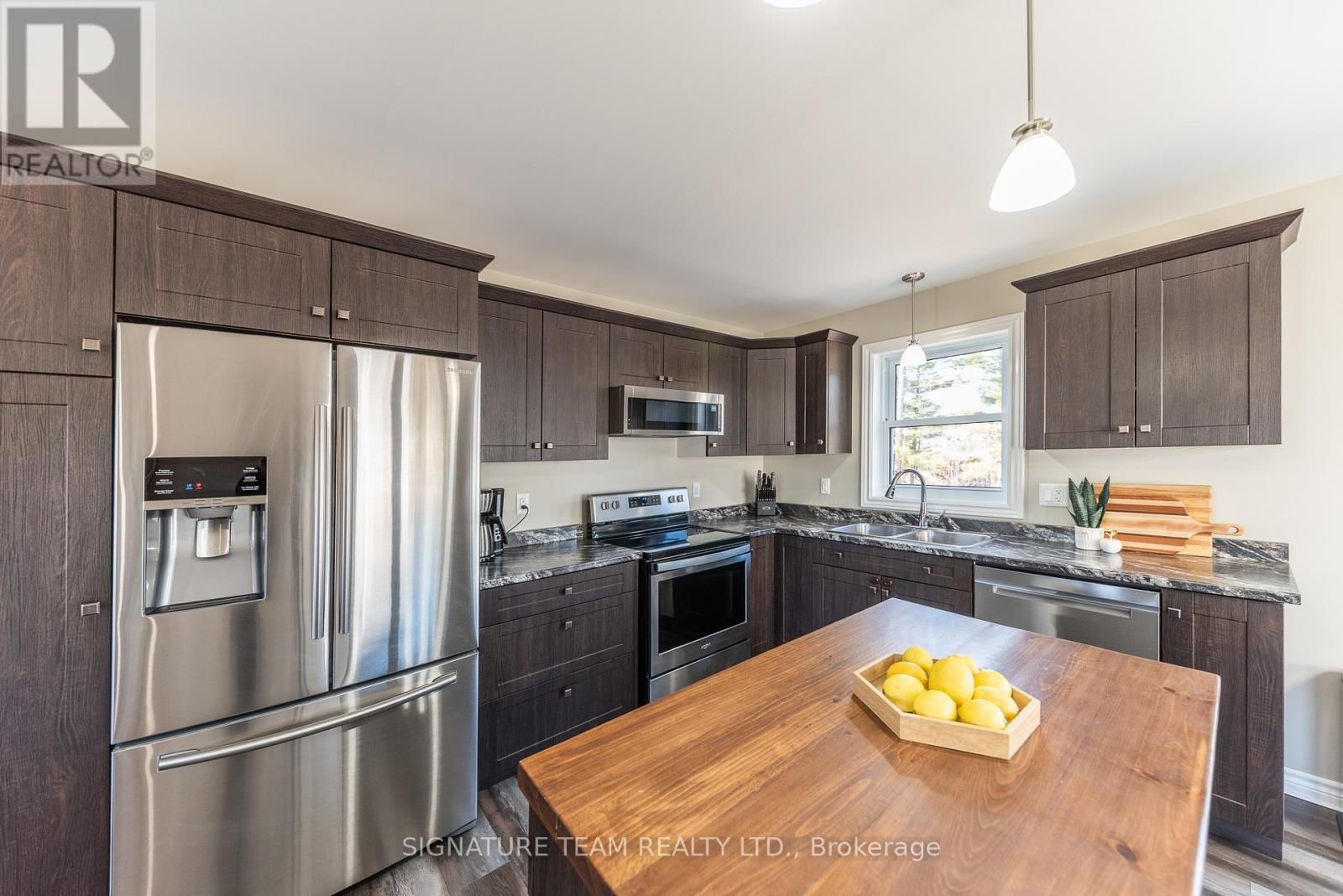 10 TERRANCE DRIVE Image 12