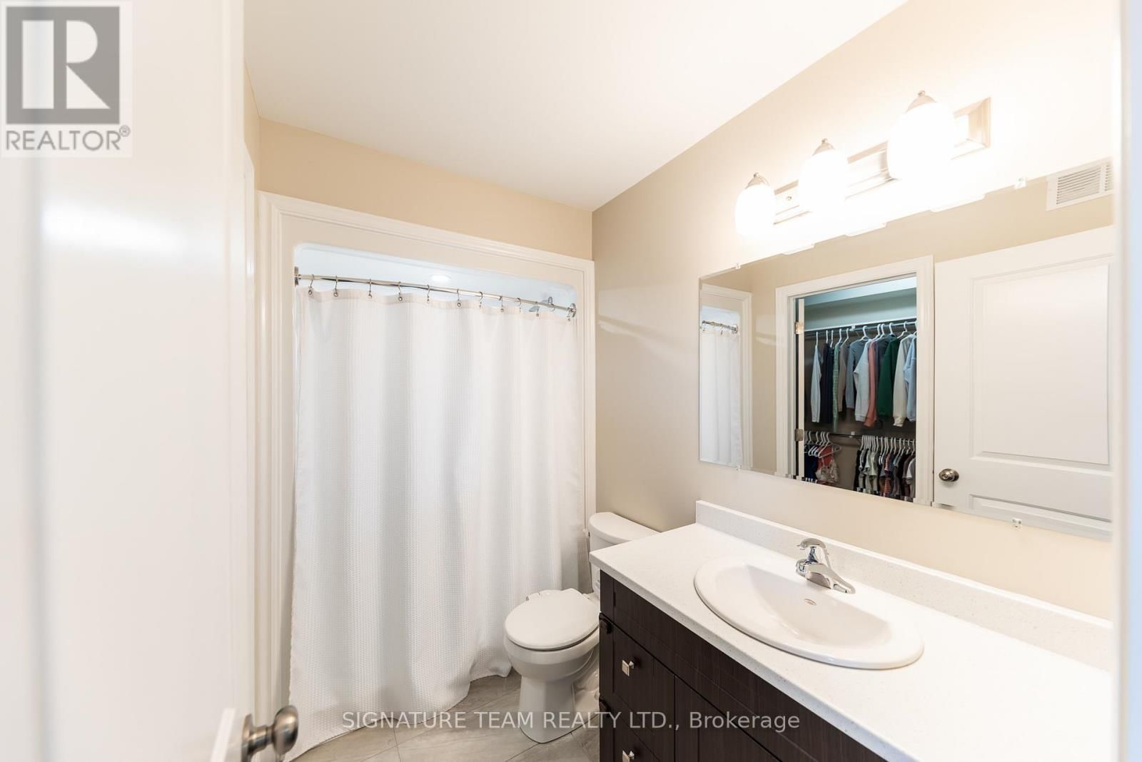 10 TERRANCE DRIVE Image 18