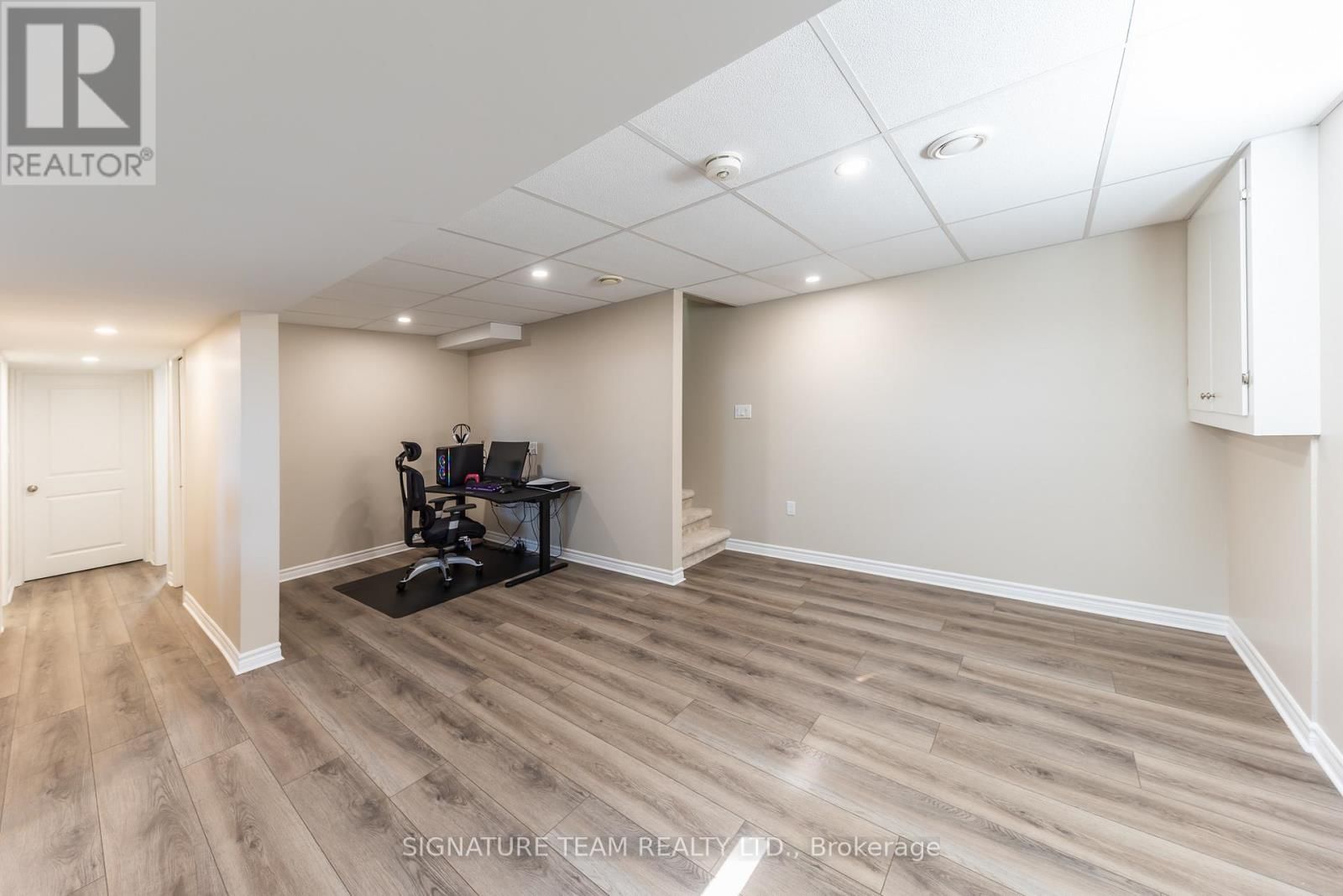 10 TERRANCE DRIVE Image 23