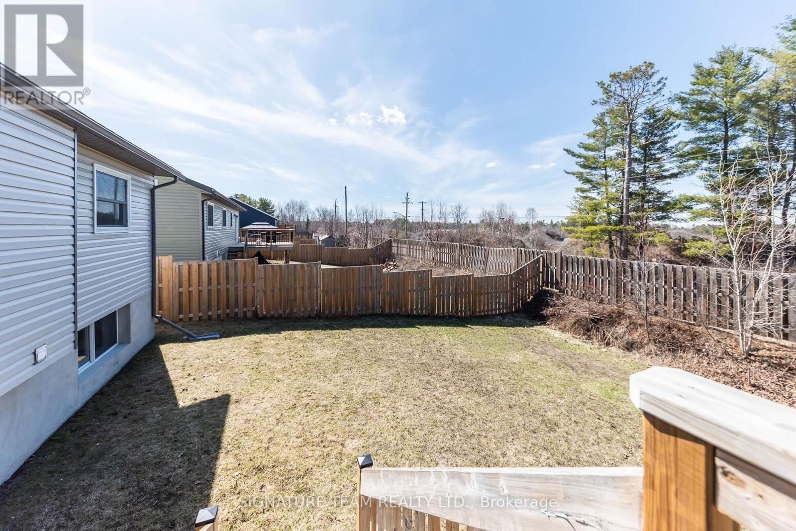 10 TERRANCE DRIVE Image 28