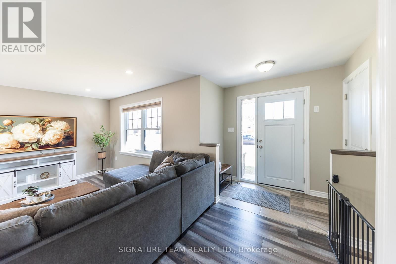 10 TERRANCE DRIVE Image 6