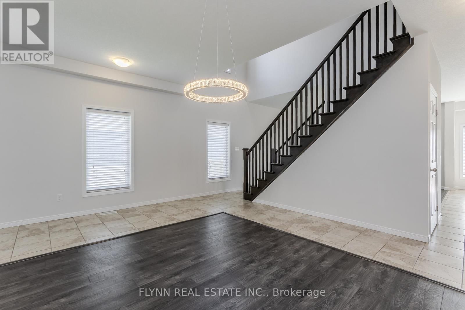 246 WOODWAY TRAIL Image 10