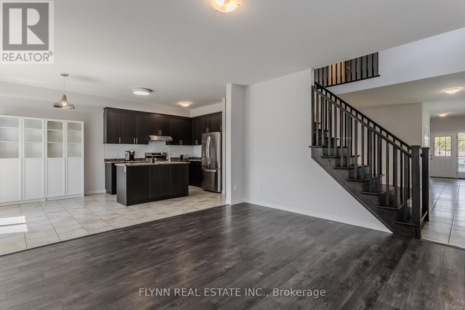 246 WOODWAY TRAIL Image 13