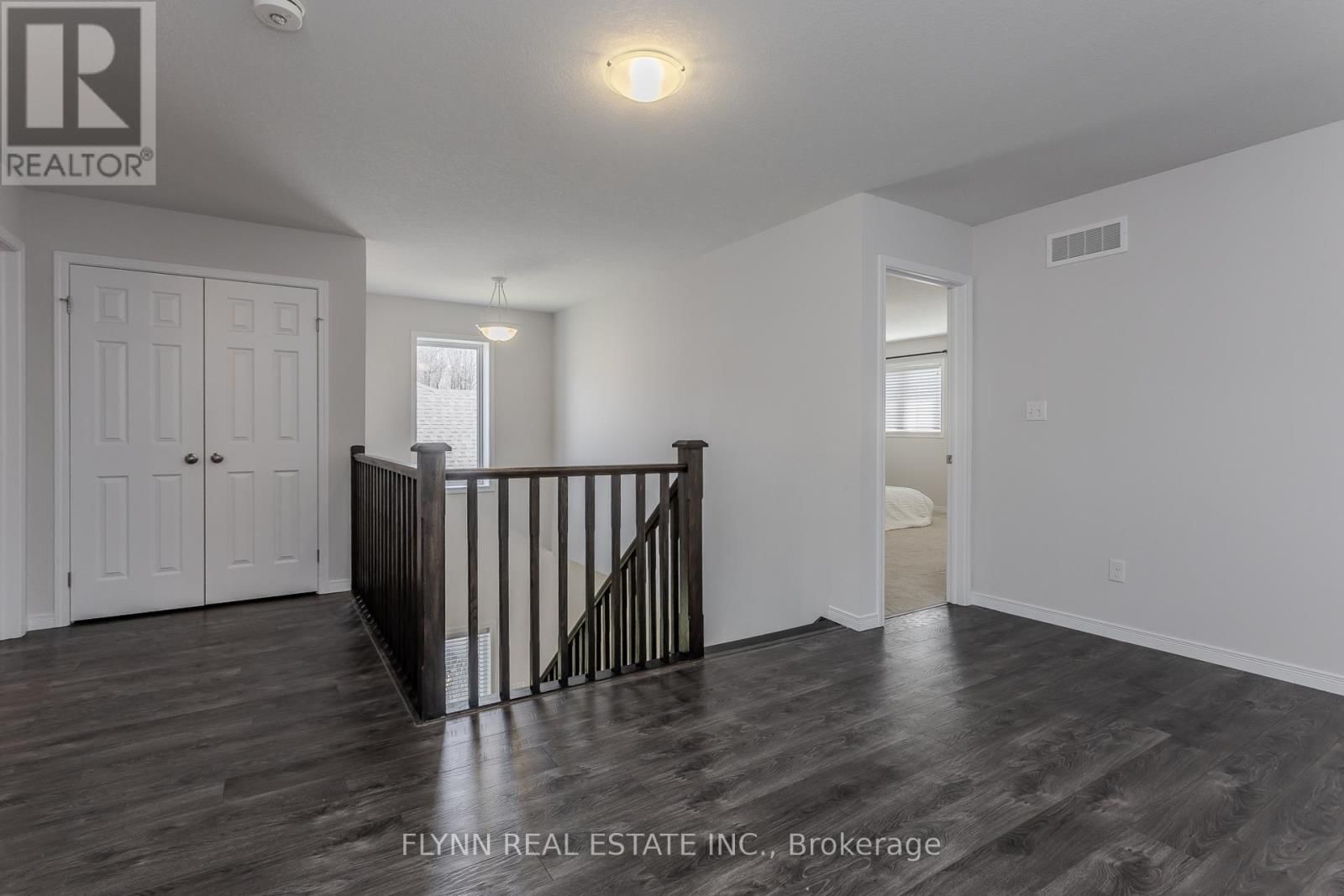 246 WOODWAY TRAIL Image 32