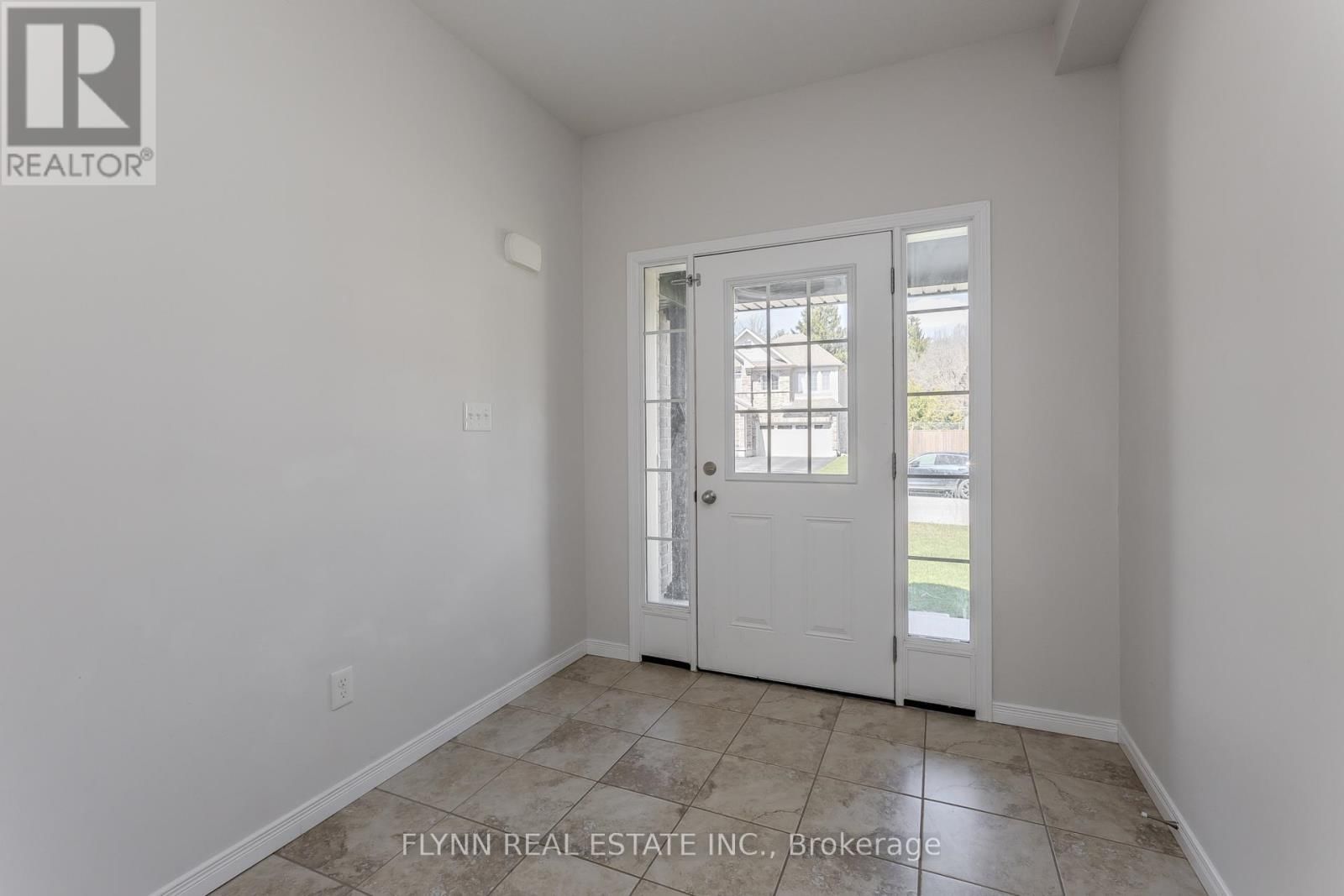 246 WOODWAY TRAIL Image 4