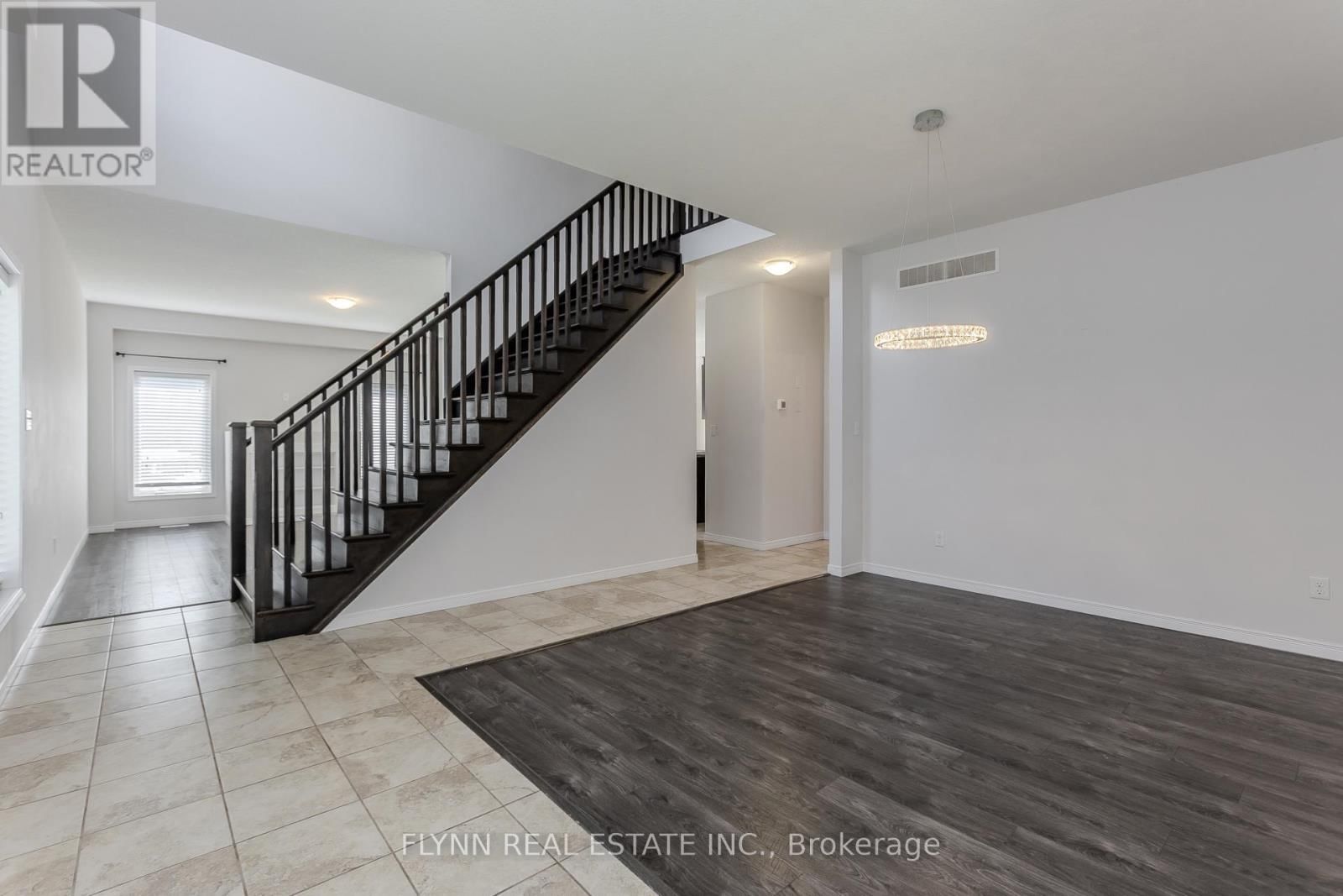 246 WOODWAY TRAIL Image 6