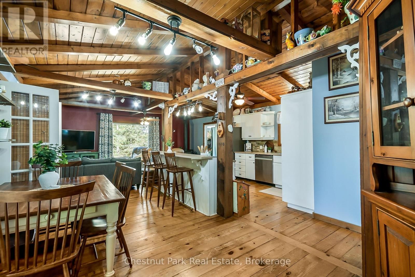 1725 518 EAST HIGHWAY Image 15