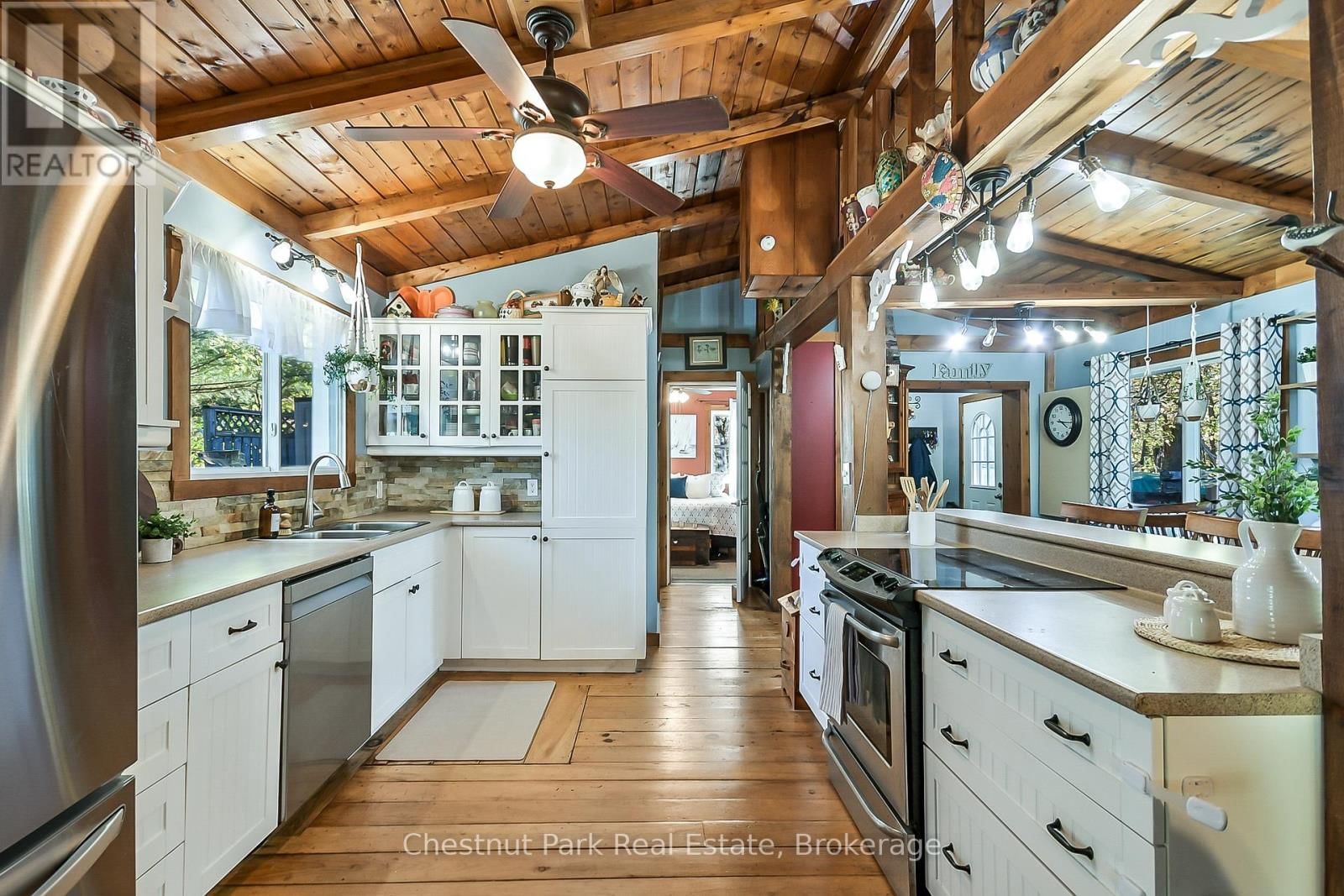 1725 518 EAST HIGHWAY Image 17