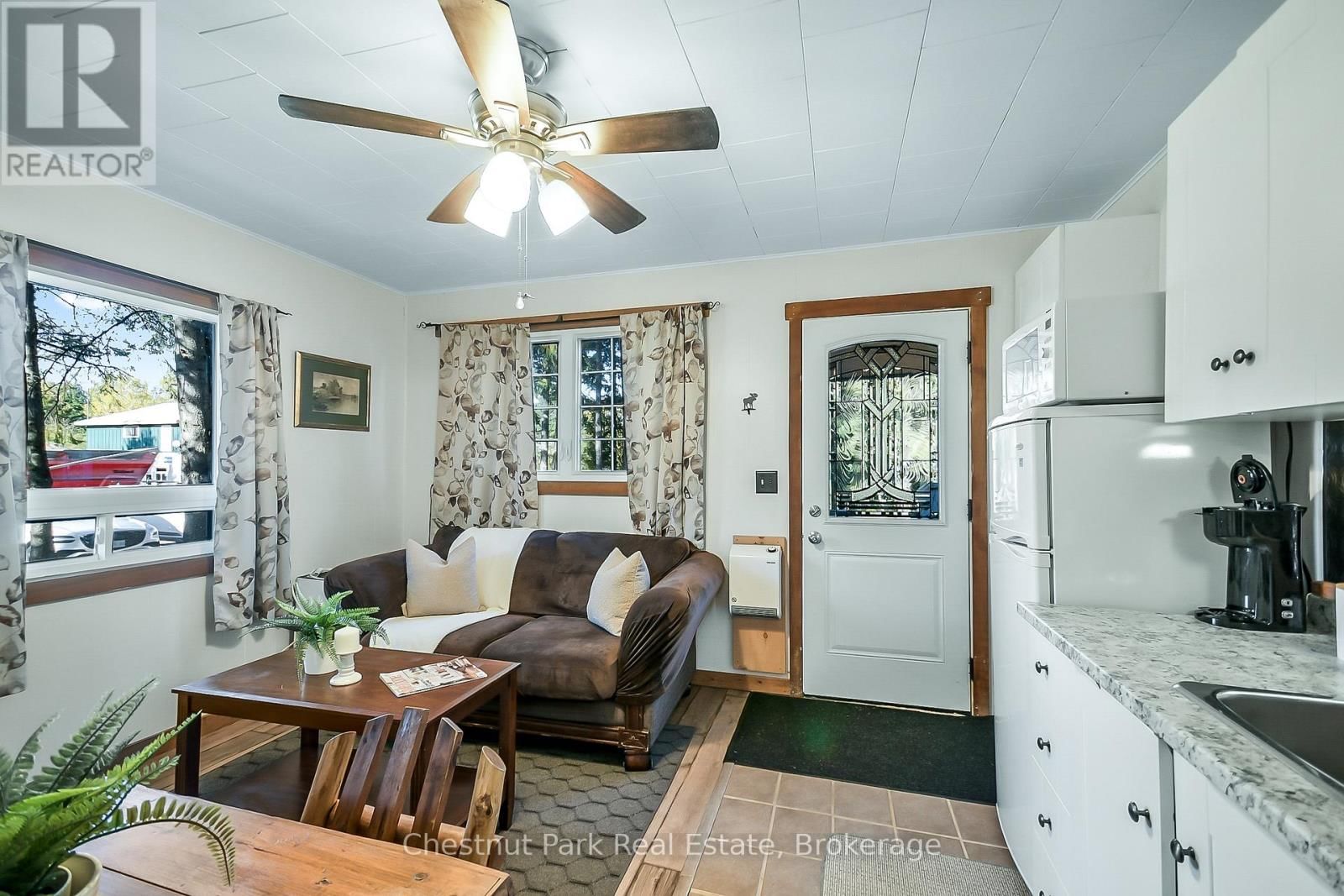 1725 518 EAST HIGHWAY Image 38