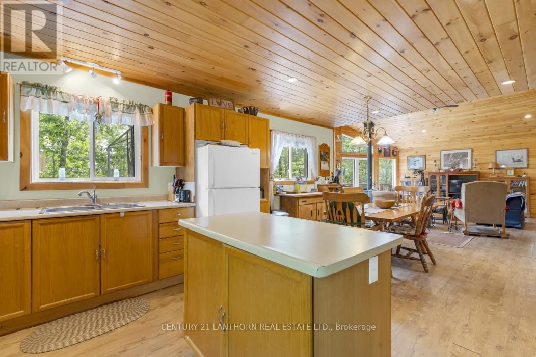 656 A YARROW LANE Image 13