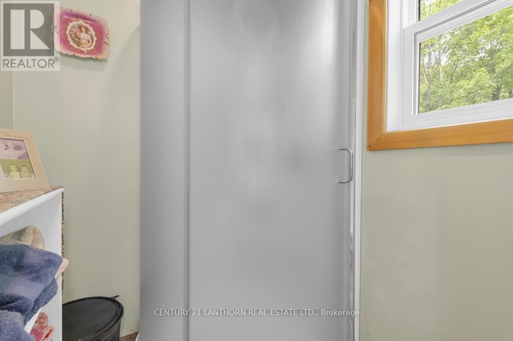 656 A YARROW LANE Image 15