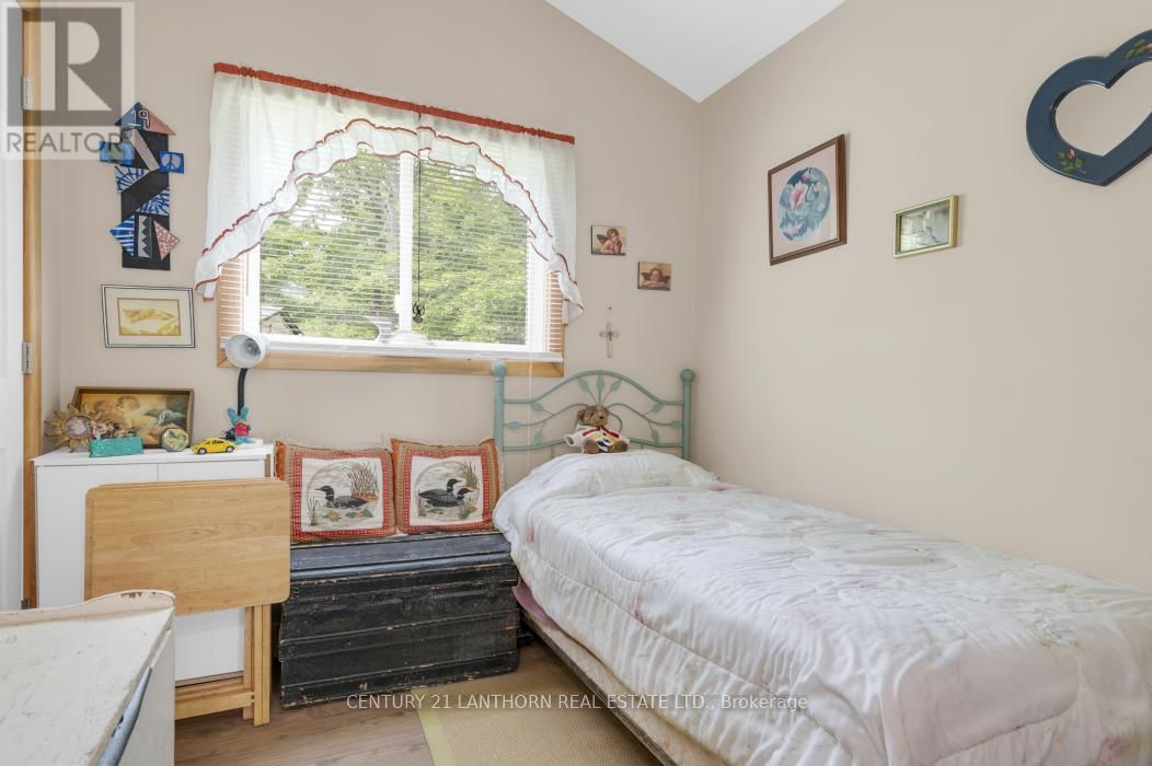 656 A YARROW LANE Image 21