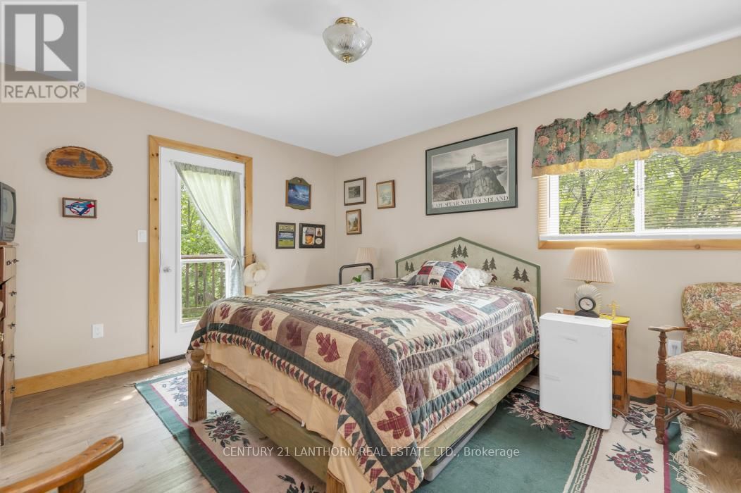 656 A YARROW LANE Image 23