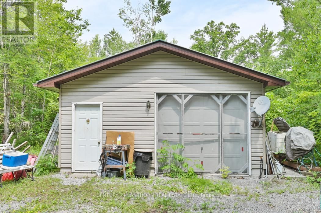 656 A YARROW LANE Image 38