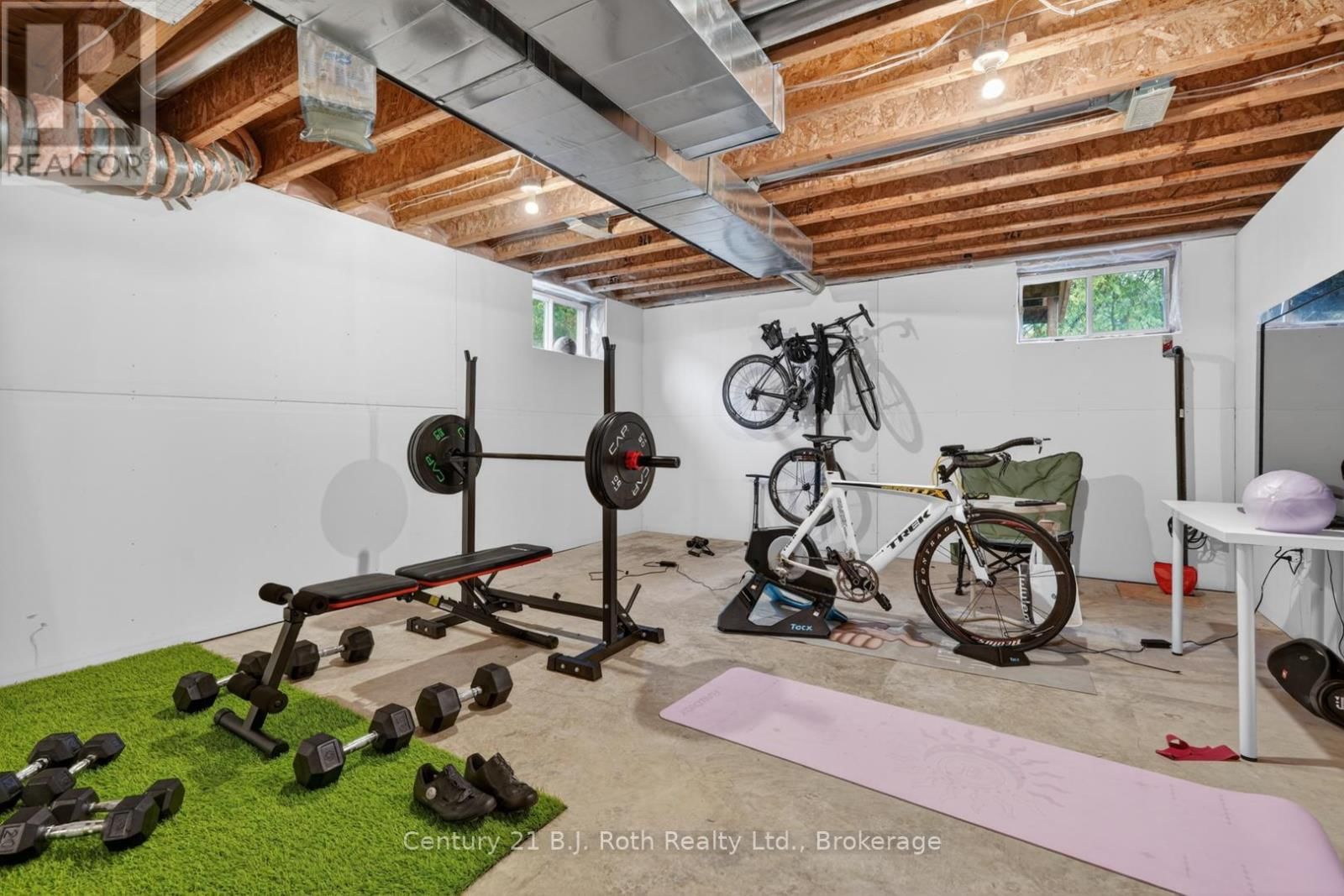 275 HIRAM STREET Image 25