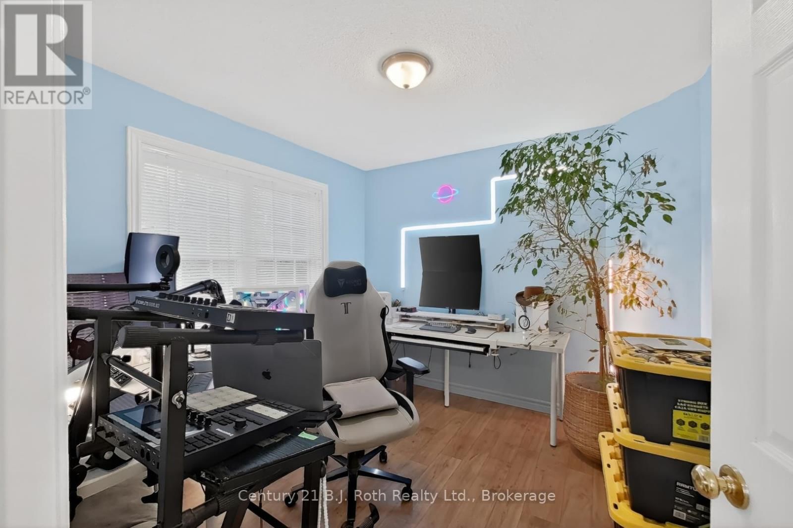 275 HIRAM STREET Image 5