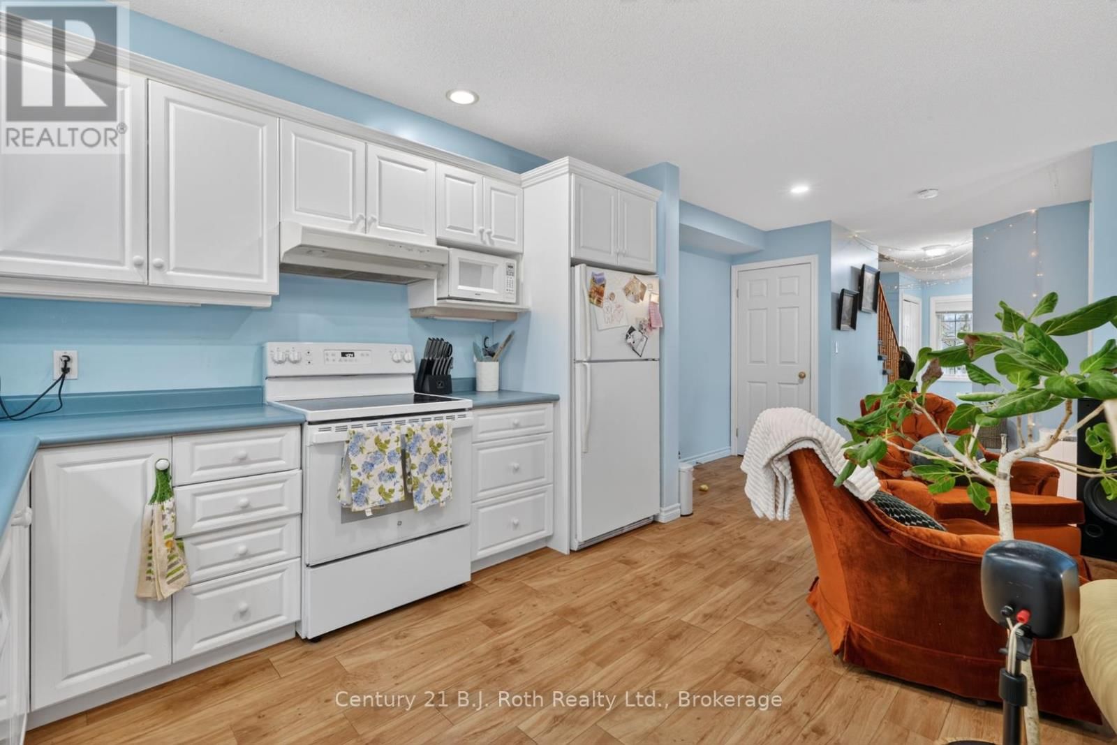 275 HIRAM STREET Image 8