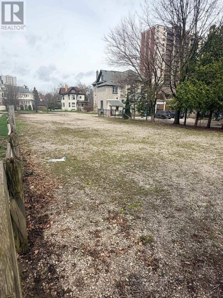 237 FREDERICK STREET Image 3