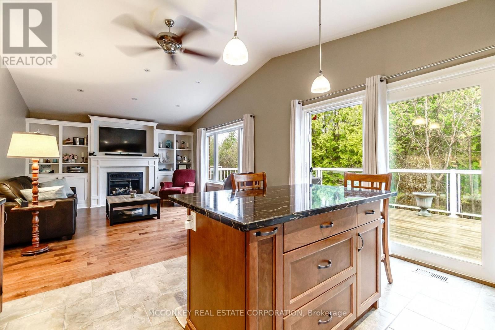 458 RAYMOND STREET Image 21