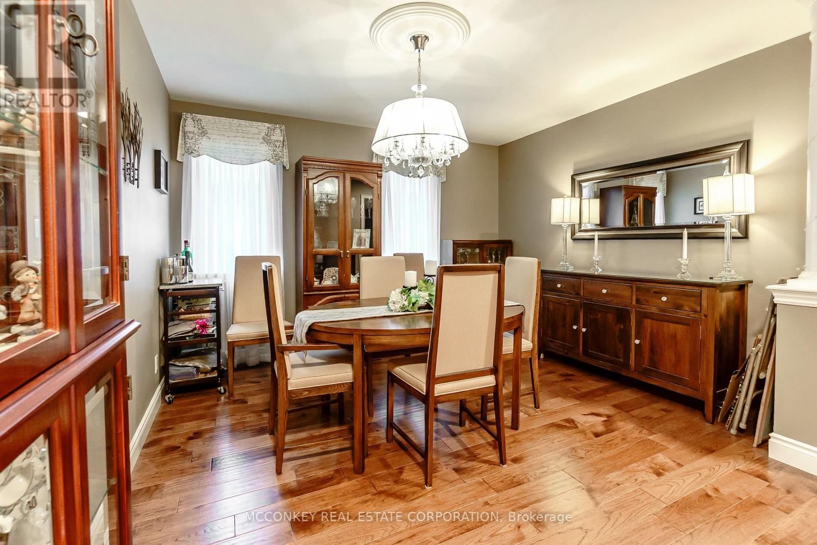 458 RAYMOND STREET Image 22