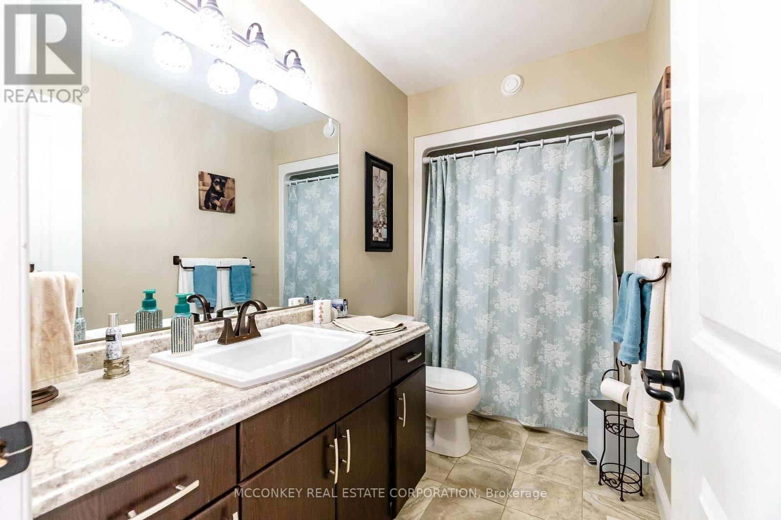 458 RAYMOND STREET Image 33