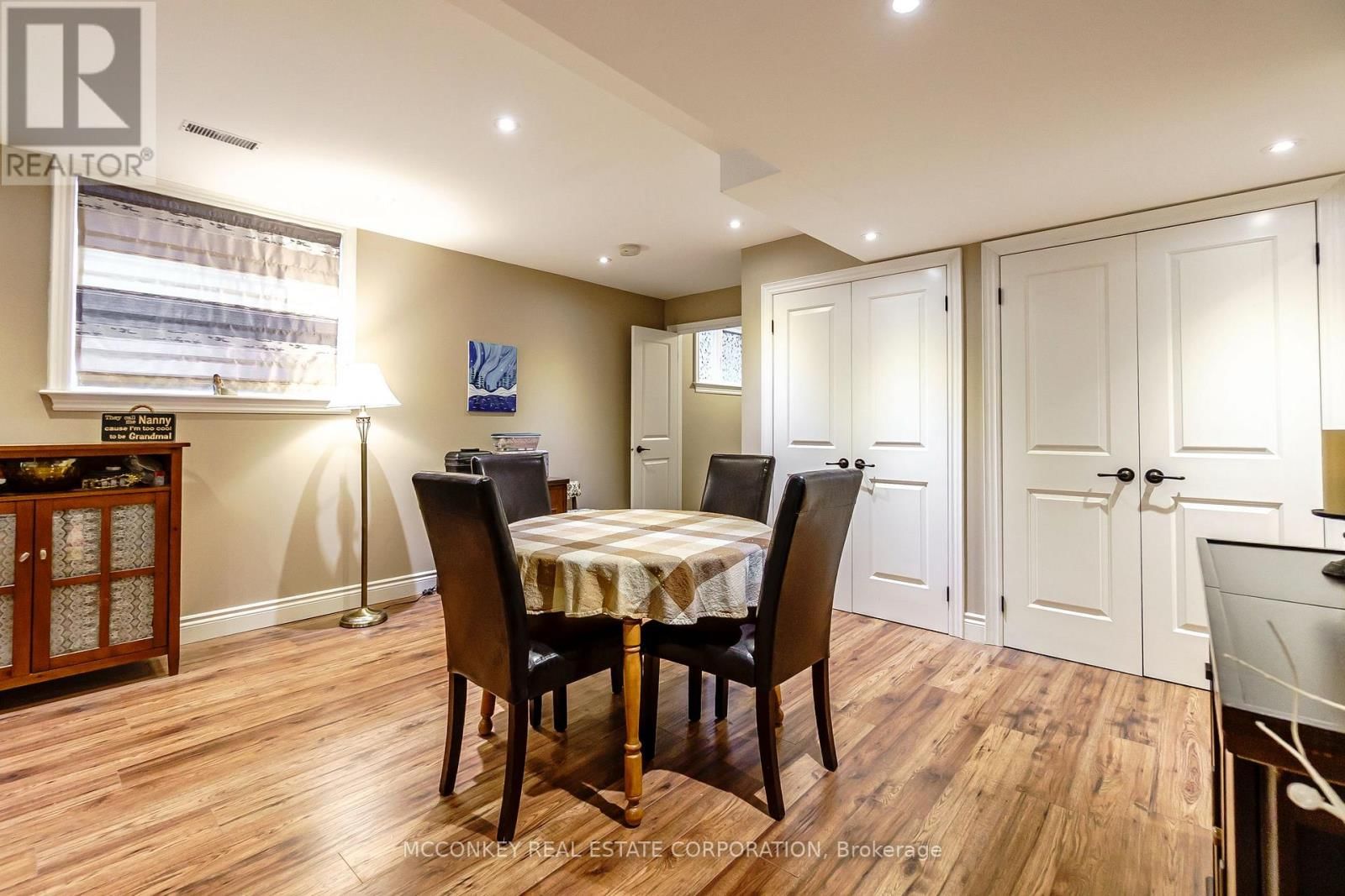 458 RAYMOND STREET Image 36