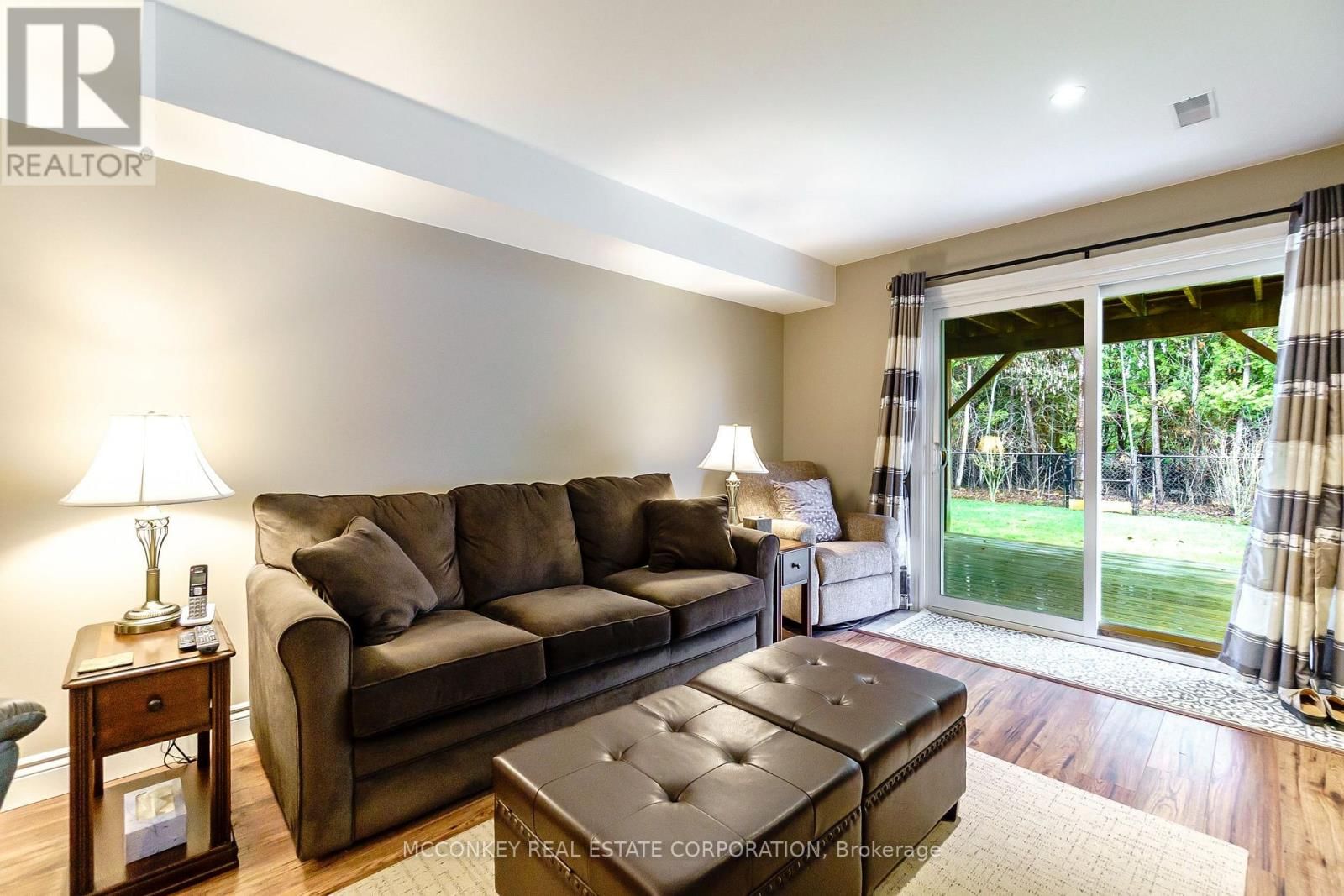 458 RAYMOND STREET Image 40