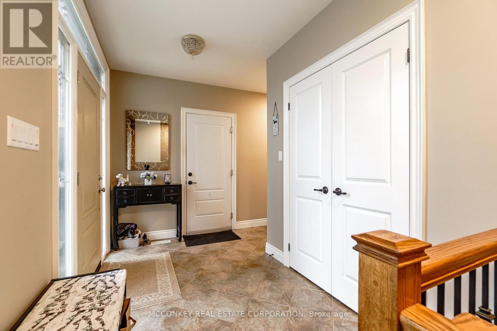 458 RAYMOND STREET Image 7