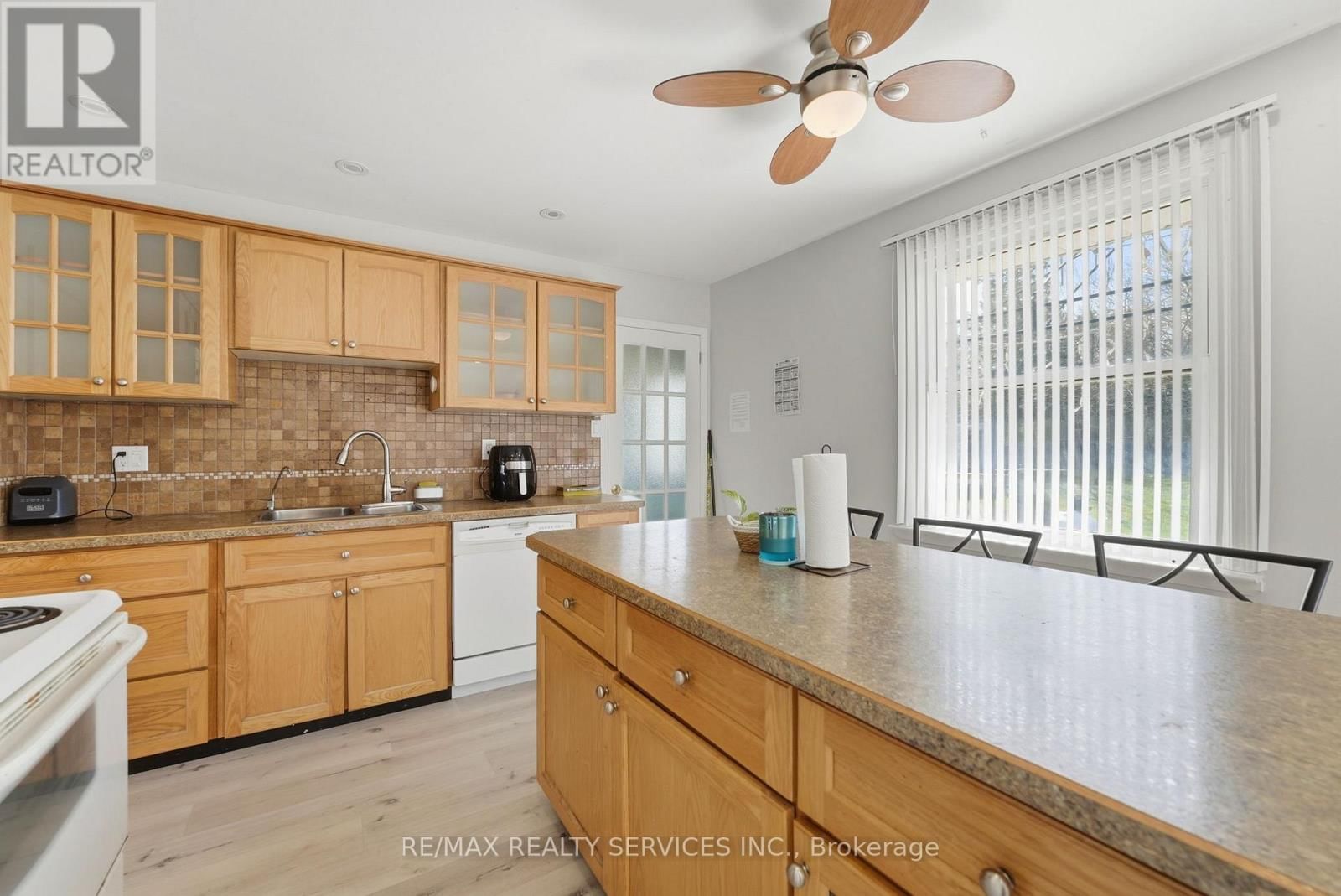 5 CHAUCER ROAD Image 10