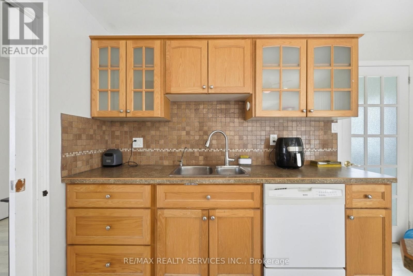 5 CHAUCER ROAD Image 14