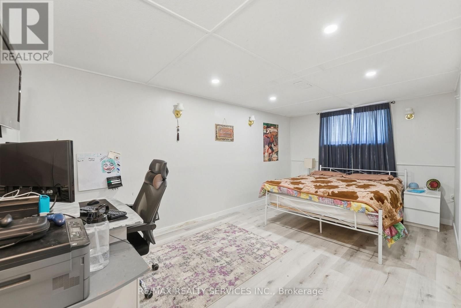 5 CHAUCER ROAD Image 32