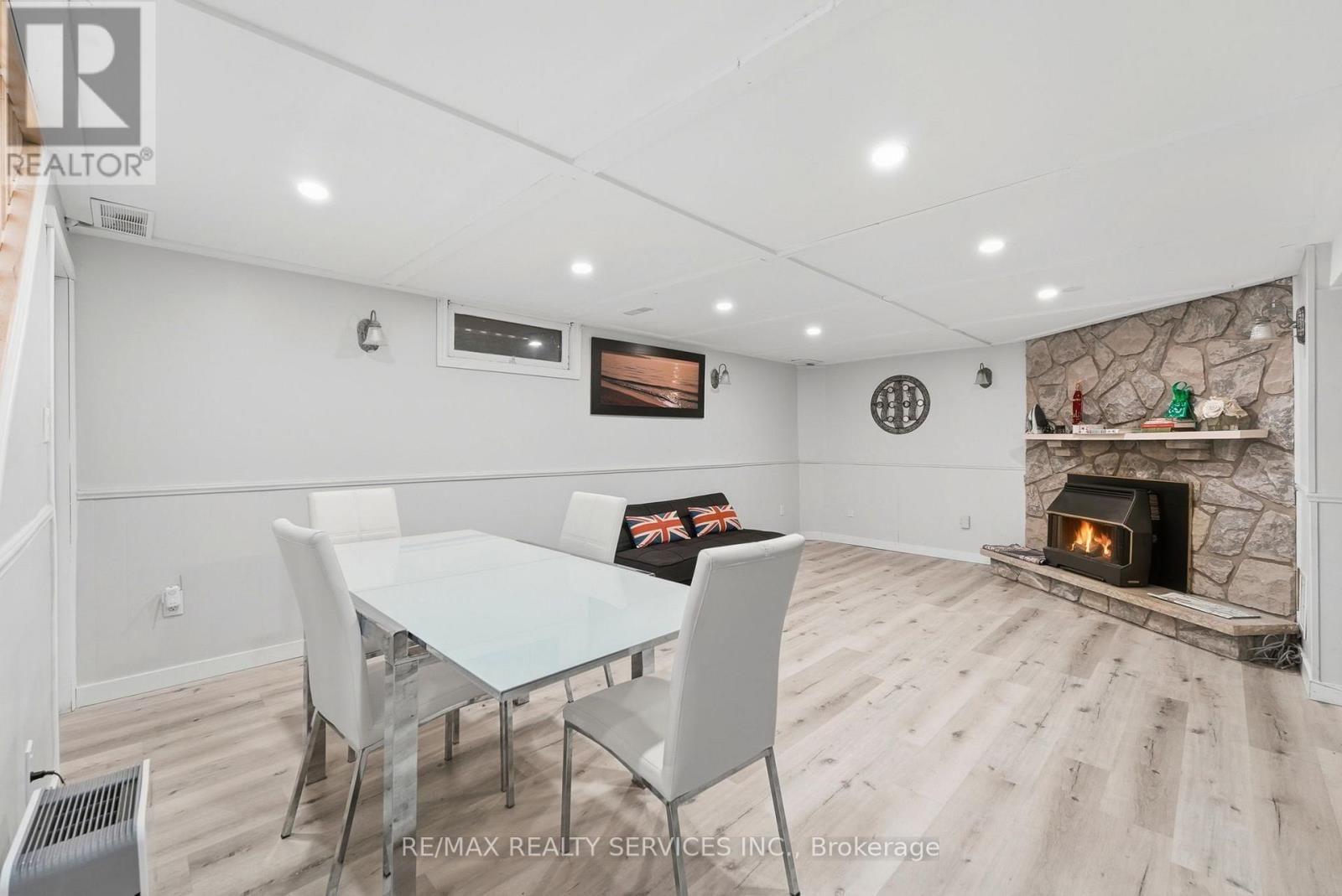 5 CHAUCER ROAD Image 35