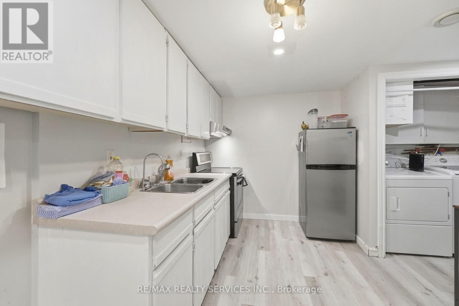 5 CHAUCER ROAD Image 36