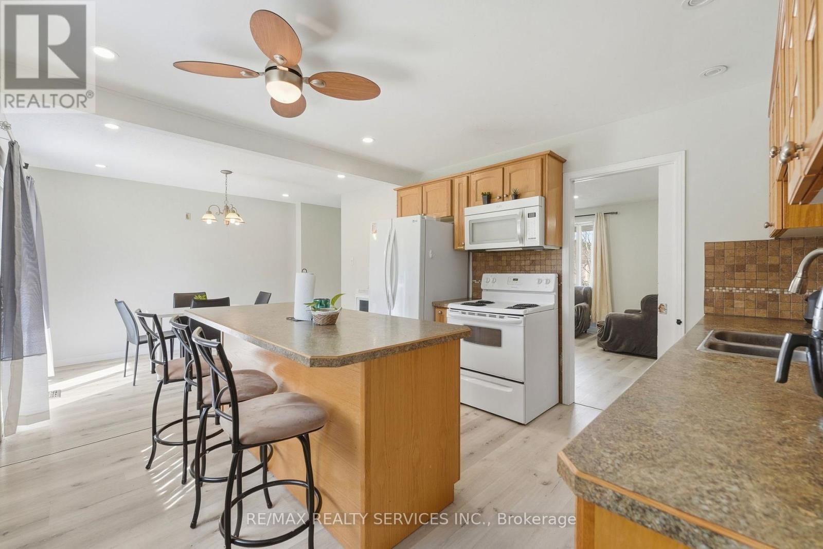 5 CHAUCER ROAD Image 9