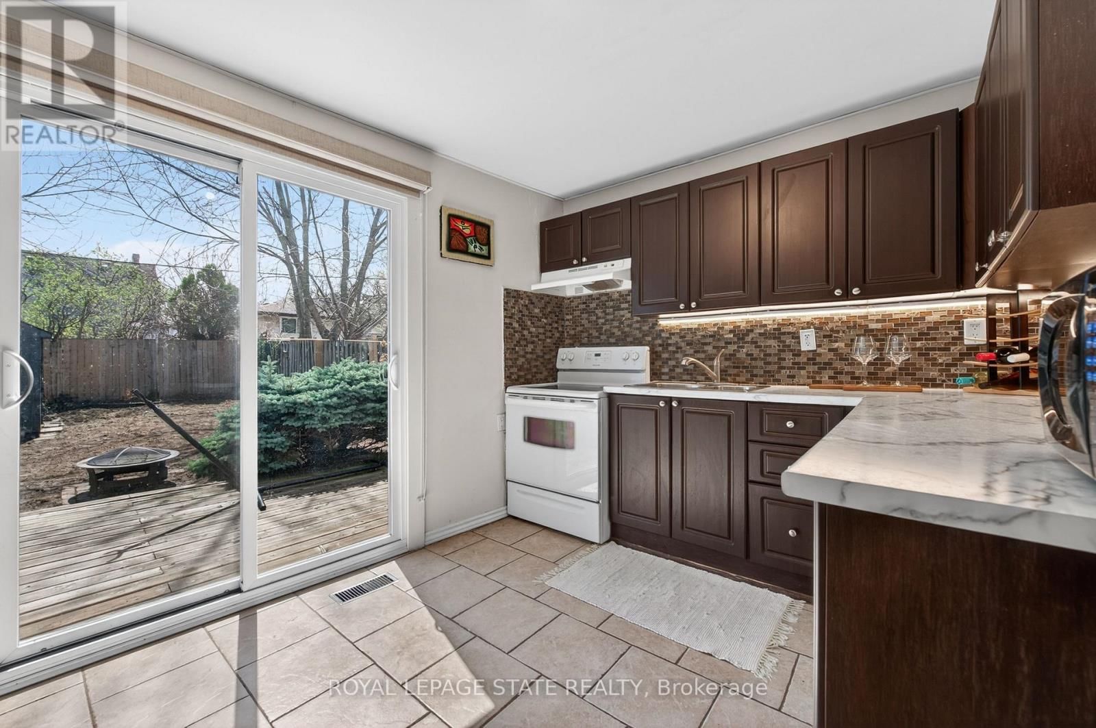 30 CAMBRIDGE AVENUE Image 17