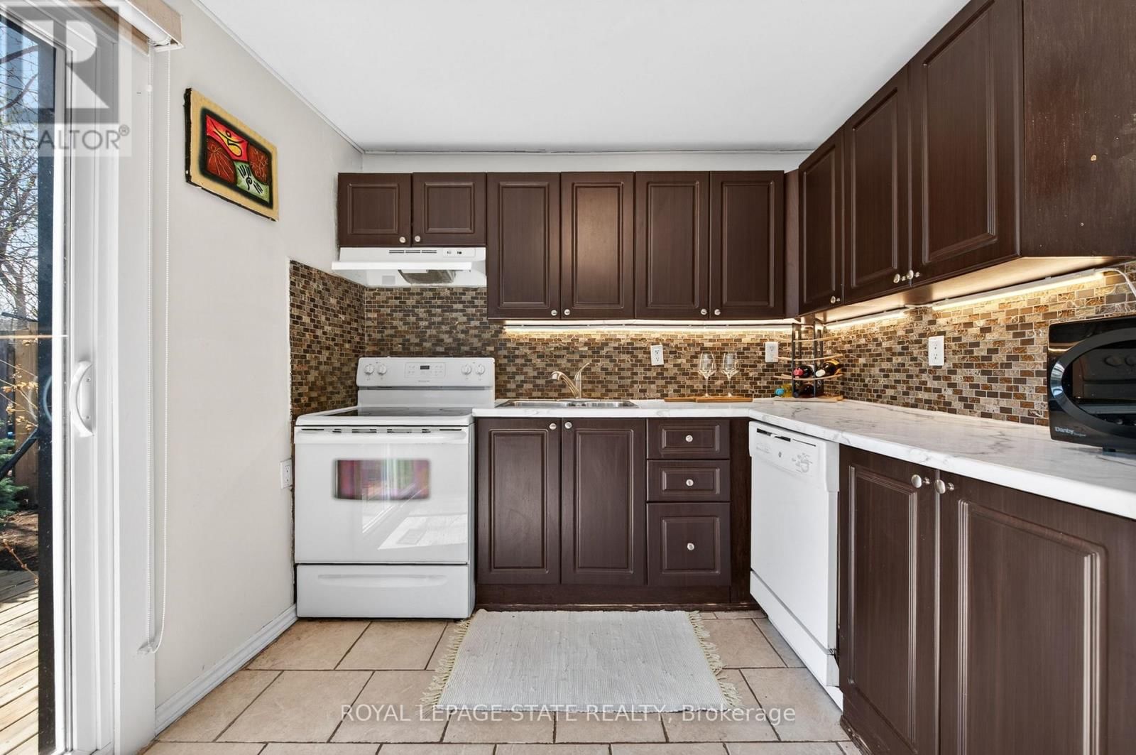 30 CAMBRIDGE AVENUE Image 18