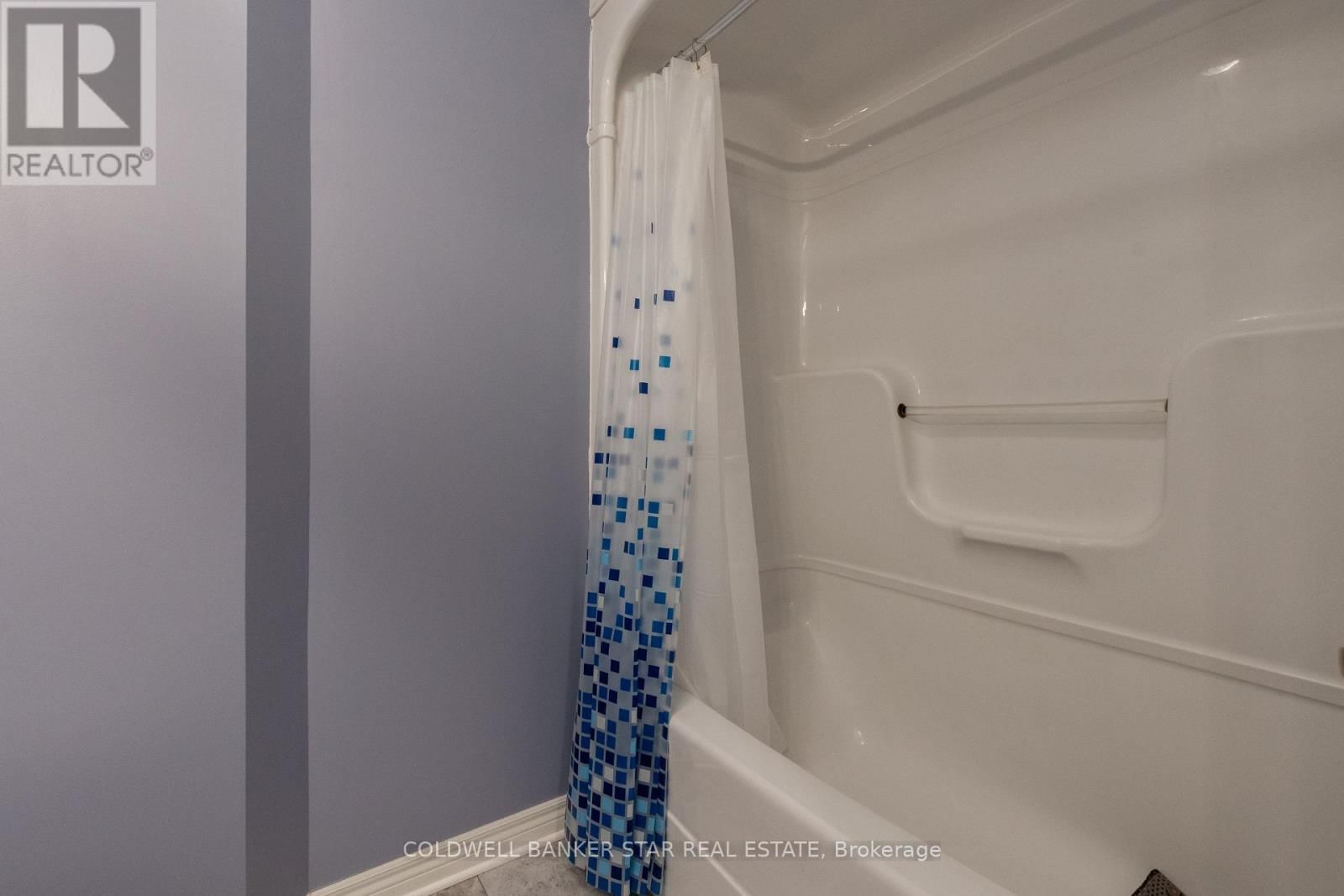 17 WINDEMERE PLACE Image 39