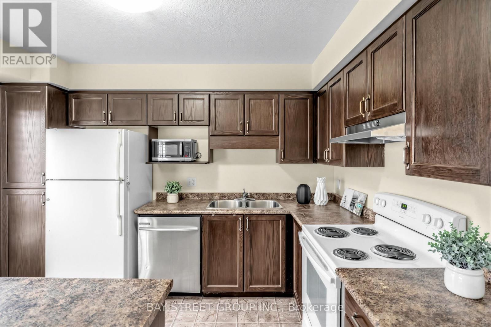 1383 COUNTRYSTONE DRIVE Image 12