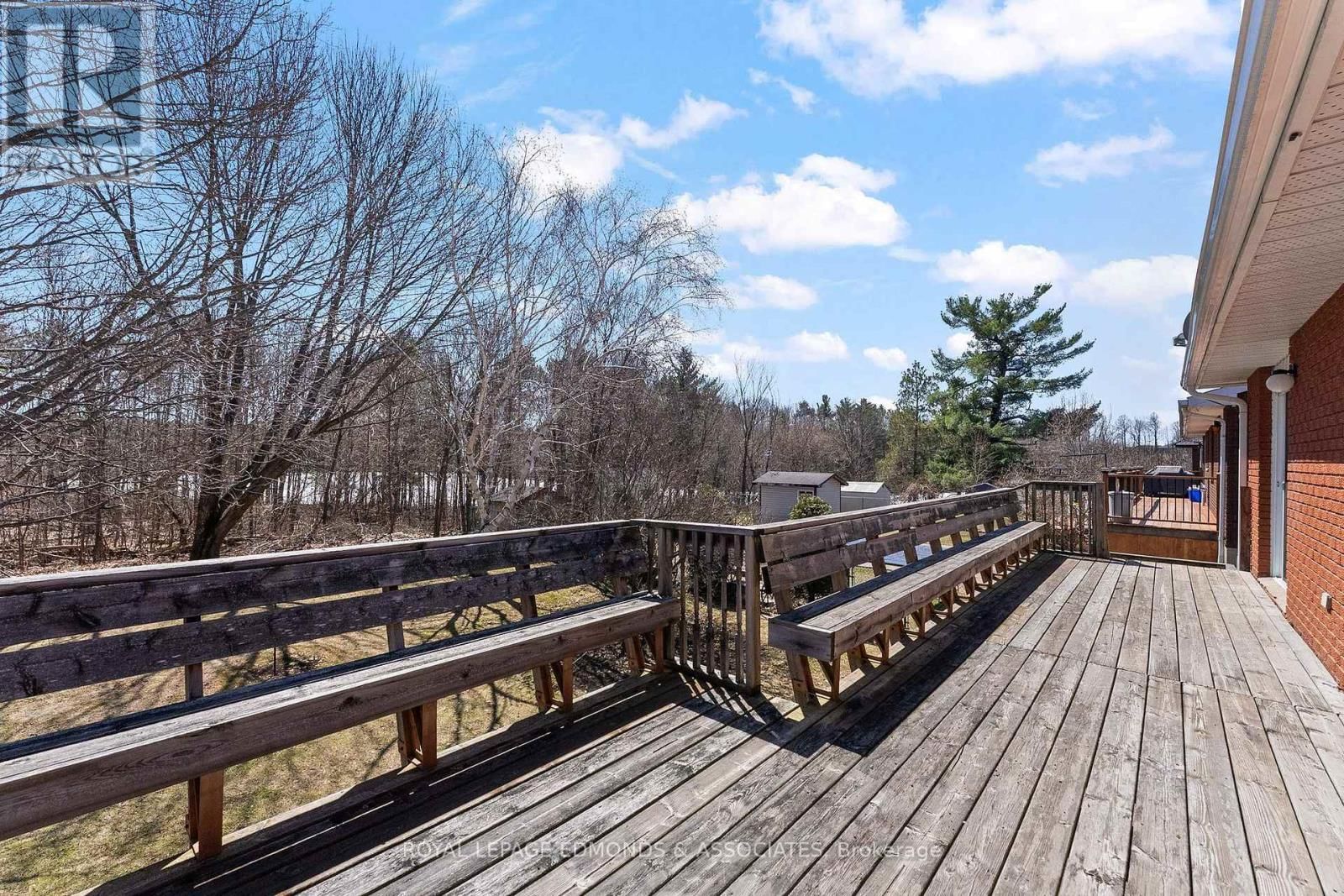 35 HARRIS CRESCENT Image 30