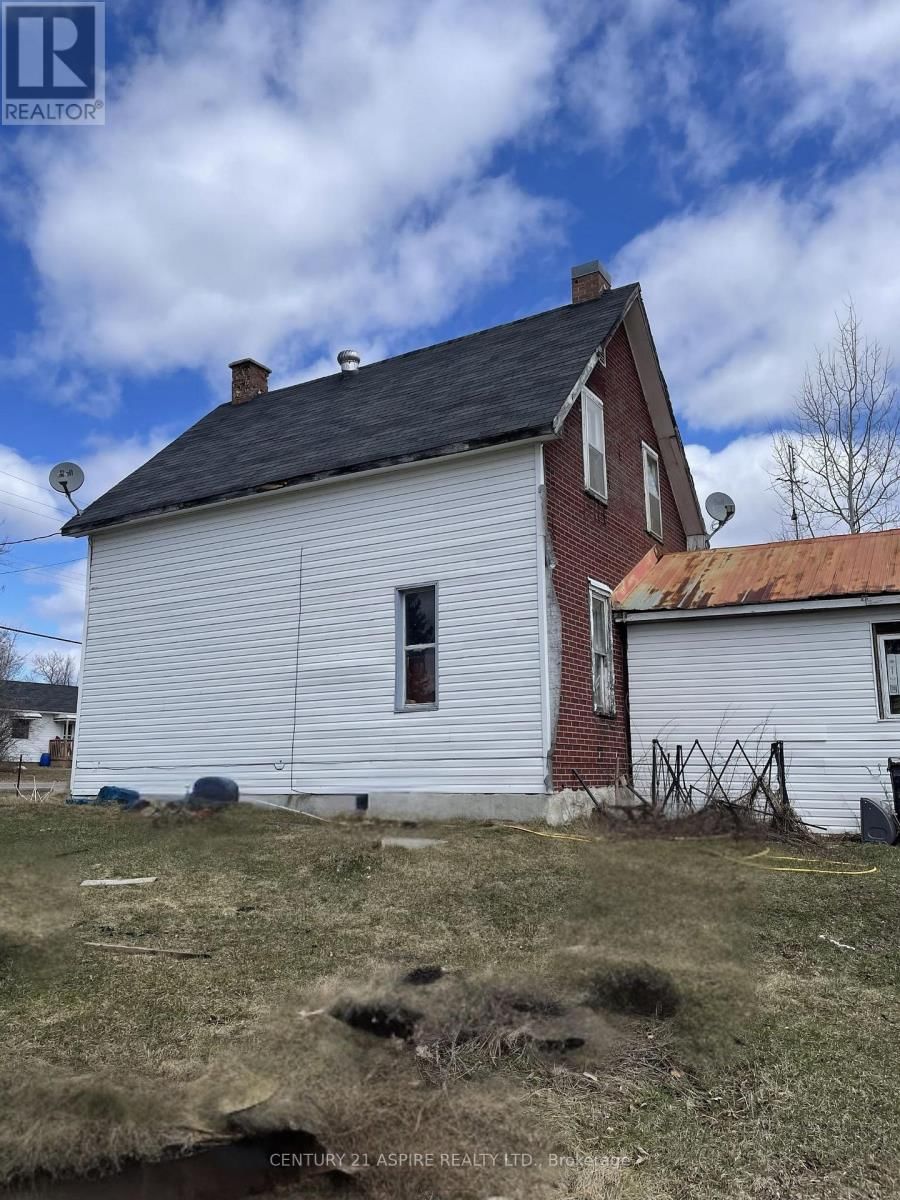 5121 60 HIGHWAY Image 3