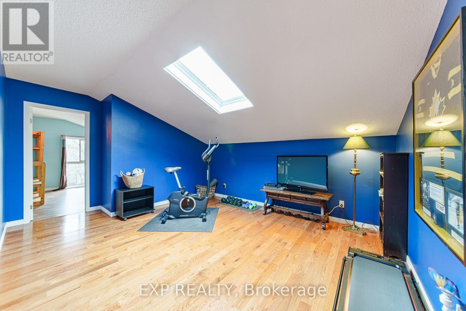 1592 APELDOORN AVENUE Image 23